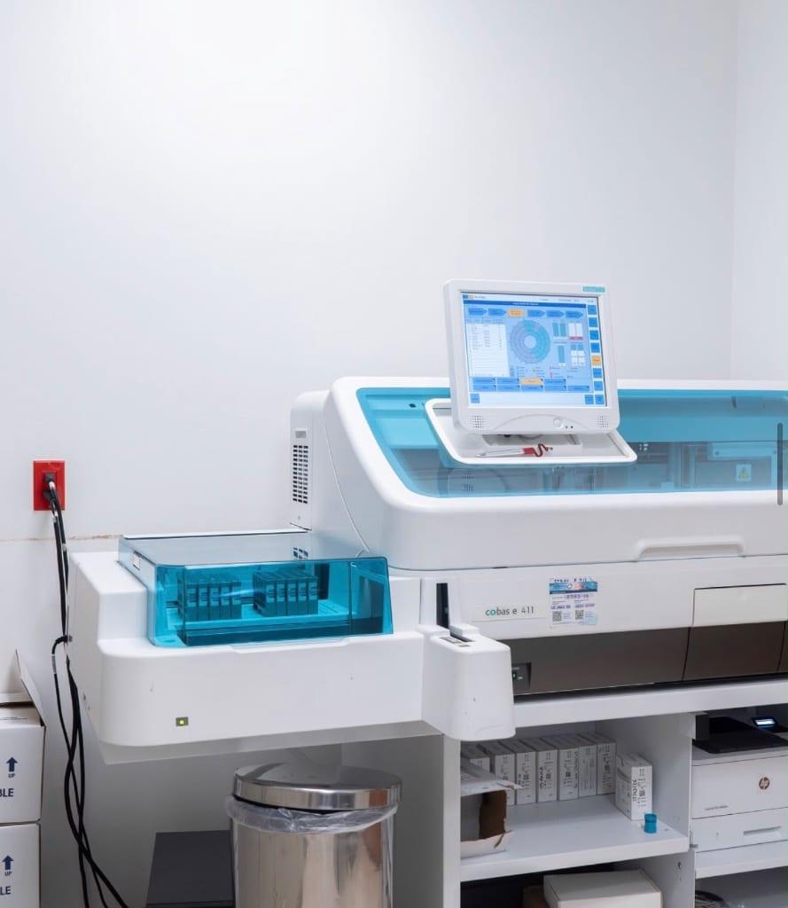 Analizador Bioquímico Automatizado Cobas e 411 Roche